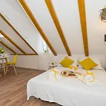 Fantattic Old Town Apartment