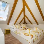 Fantattic Old Town Apartment *