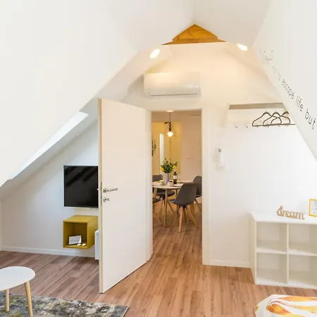 Fantattic Old Town *