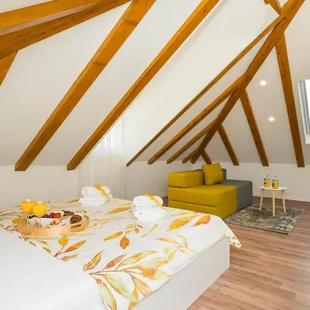 Fantattic Old Town Apartament Split