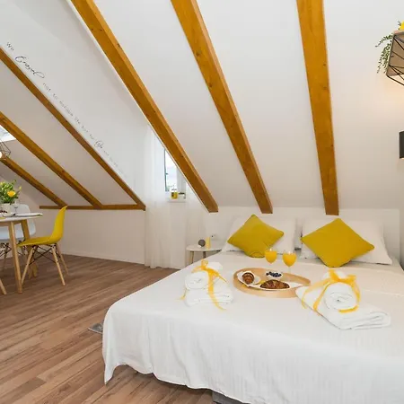 Fantattic Old Town Apartament