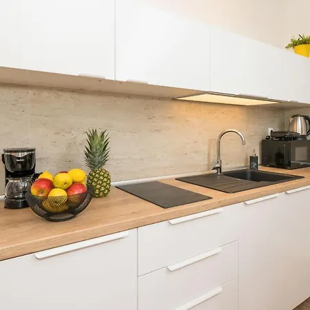 Fantattic Old Town דירה