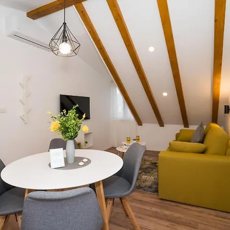 Fantattic Old Town Apartament Split