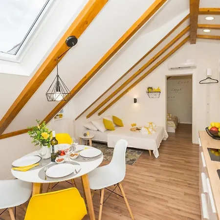 Fantattic Old Town *